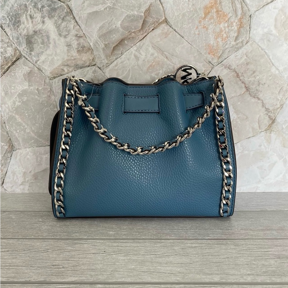 Michael Kors Mina Small Blue Crossbody Bag with Chain Detail - Picture 3 of 8